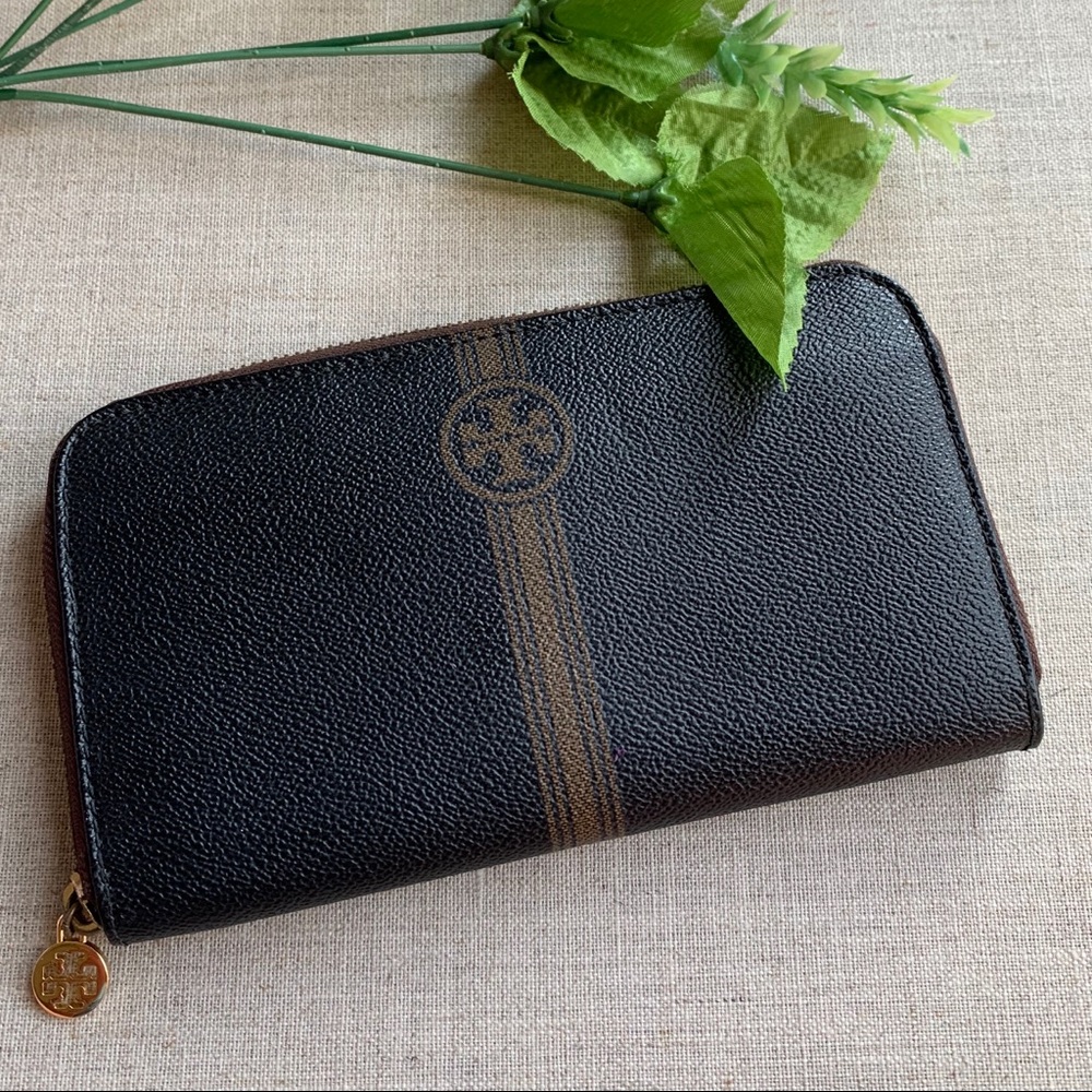 Tory Burch Wallet
